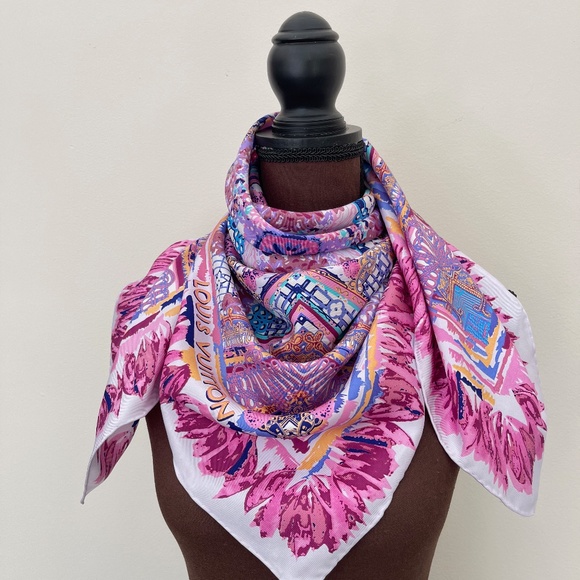 New Louis Vuitton Scarf Monogram Paradise Pink Multicolor Silk Wrap - Picture 12 of 13